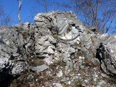 A Mókus-sziklák kőzetgyűrődései